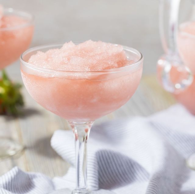 19 Best Frozen Alcoholic Drinks - How to Make Frozen Cocktails