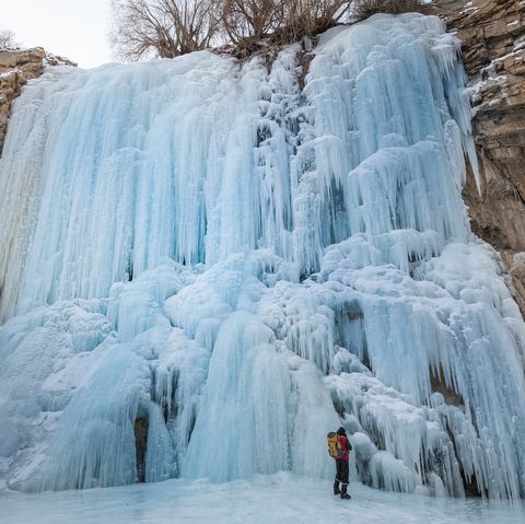 frozen waterfall zanskar india