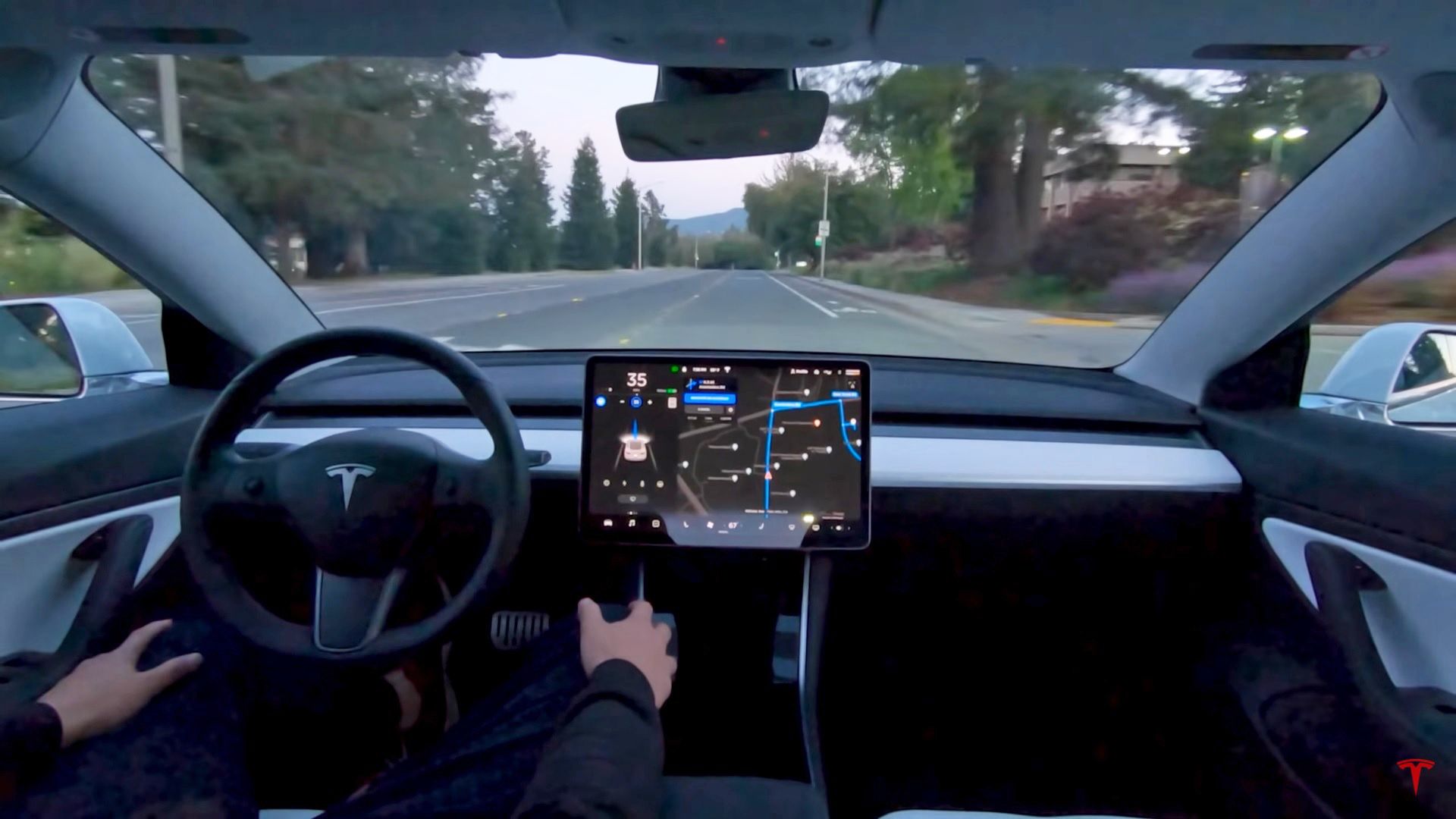 Tesla Fitur Autopilot