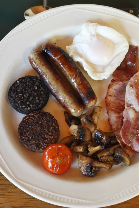 Full Irish breakfast, The Old Presbytery Bed and Breakfast, Castletownbere, Beara Peninsula, County Cork, Ireland, British Isles, Europe