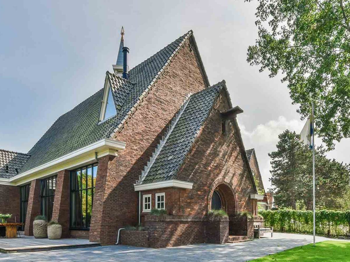 Pak om te zetten beoefenaar Verrijking Droomhuis te koop: kijk binnen in deze voormalige kerk