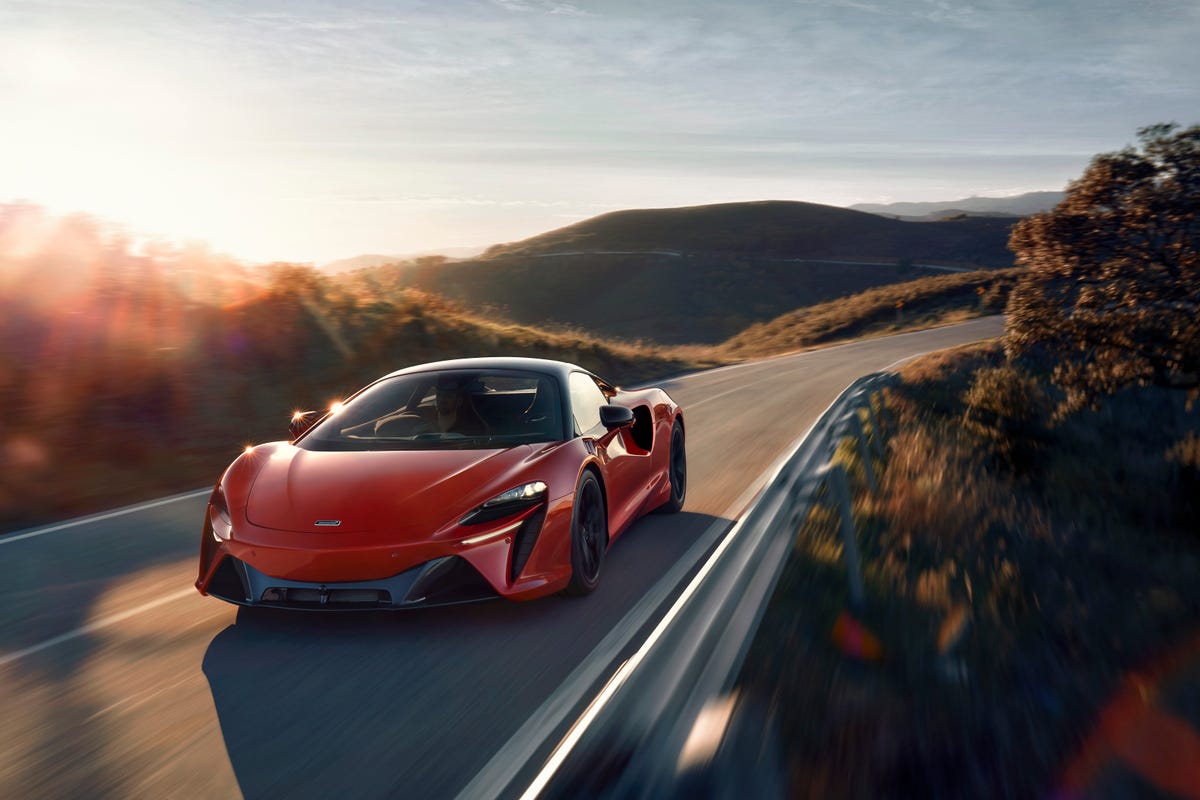 McLaren Reveals the Secrets of the Artura Supercar