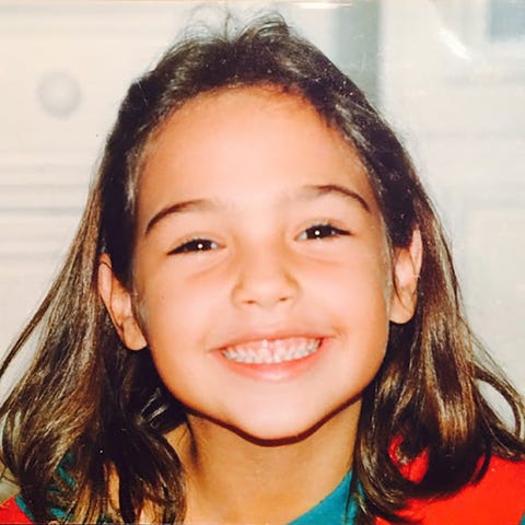 gal gadot as a girl