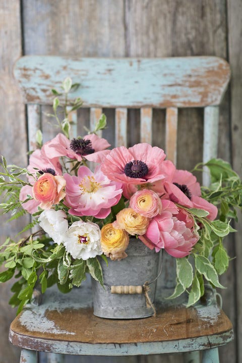 galvanized bucket spring centerpiece