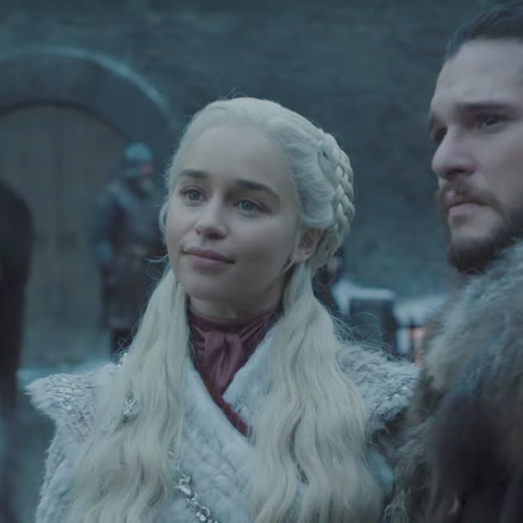 Game Of Thrones Emilia Clarke Says Stark Sisters Hate Daenerys