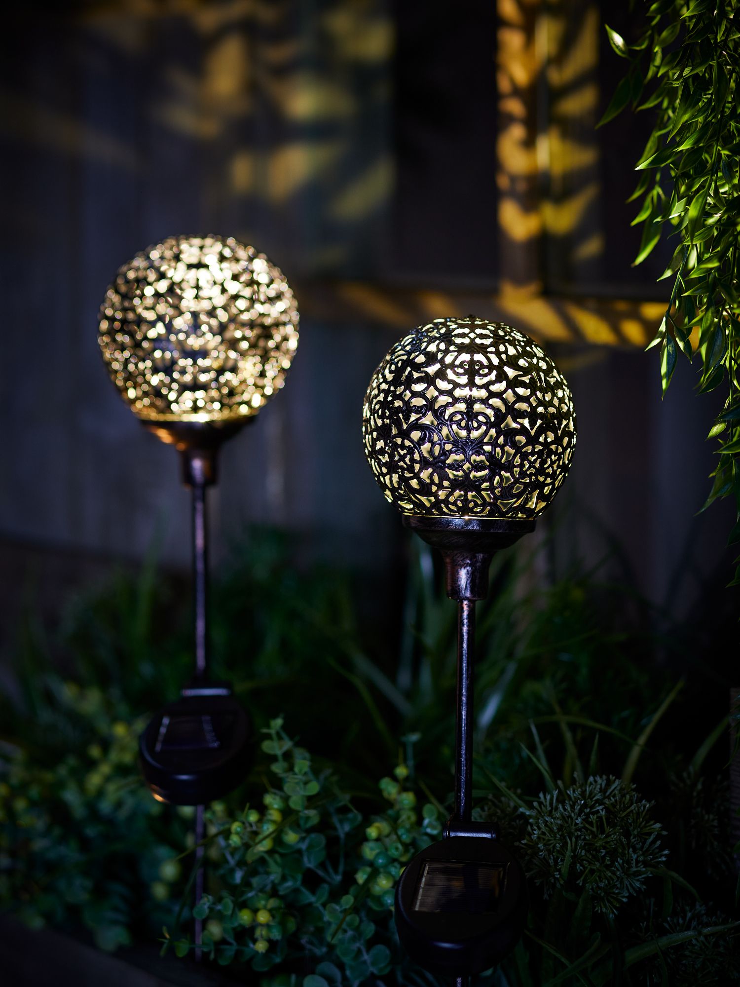 all year round solar garden lights