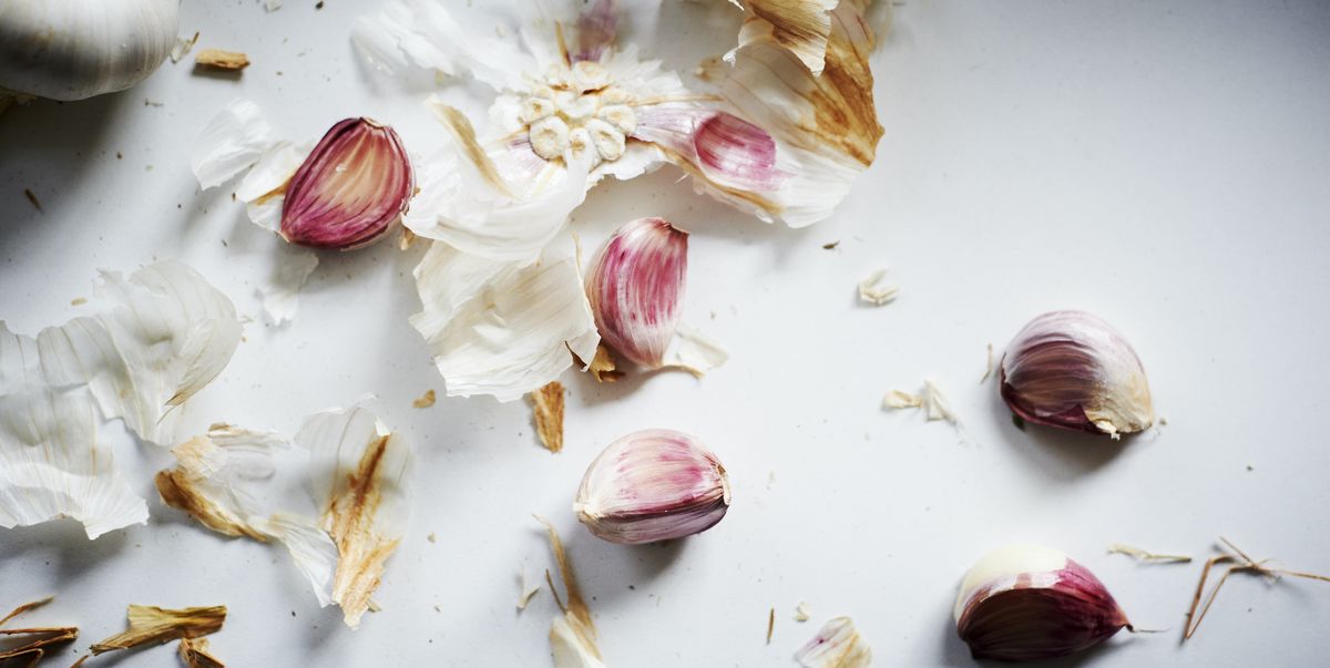 How To Peel Garlic Using A Bowl Of Water