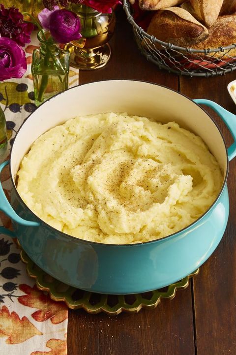 Thanksgiving Side Dishes Garlic and Sage-Infused Mashed Potatoes