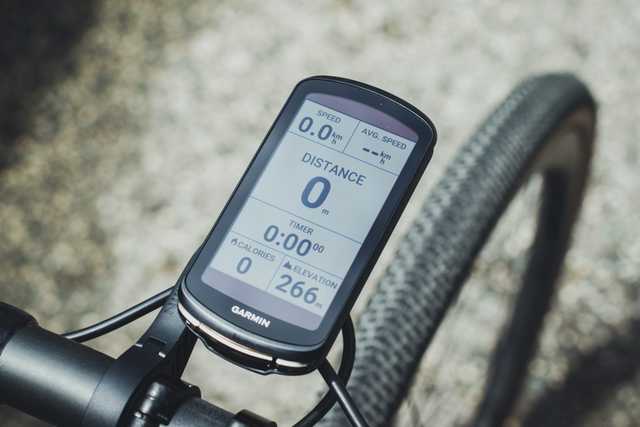 vinde Svømmepøl På hovedet af Garmin's Edge 1040 Solar Is the Last GPS Unit You'll Ever Buy for Cycling
