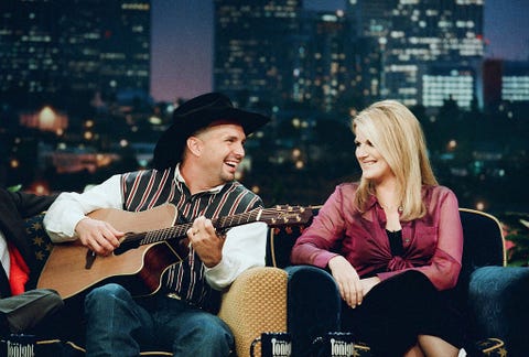 the tonight show med jay leno episode 1222 avbildet l r musikalske gjester garth brooks og trisha yearwood den 11.september 1997 bilde av margaret nortonnbcu foto banknbcuniversal via getty images via getty images