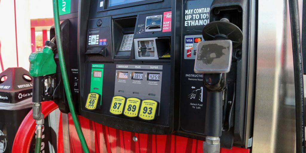 Gas Prices Currently Dropping at Fastest Rate in over a Decade