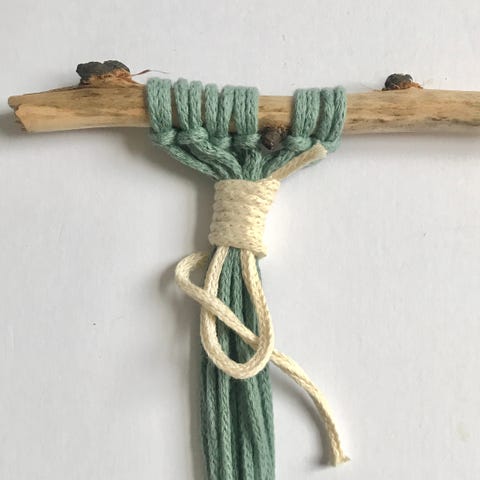 Macrame gathering knot