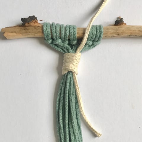 Macrame gathering knot