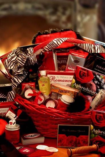 valentine's day basket for boyfriend