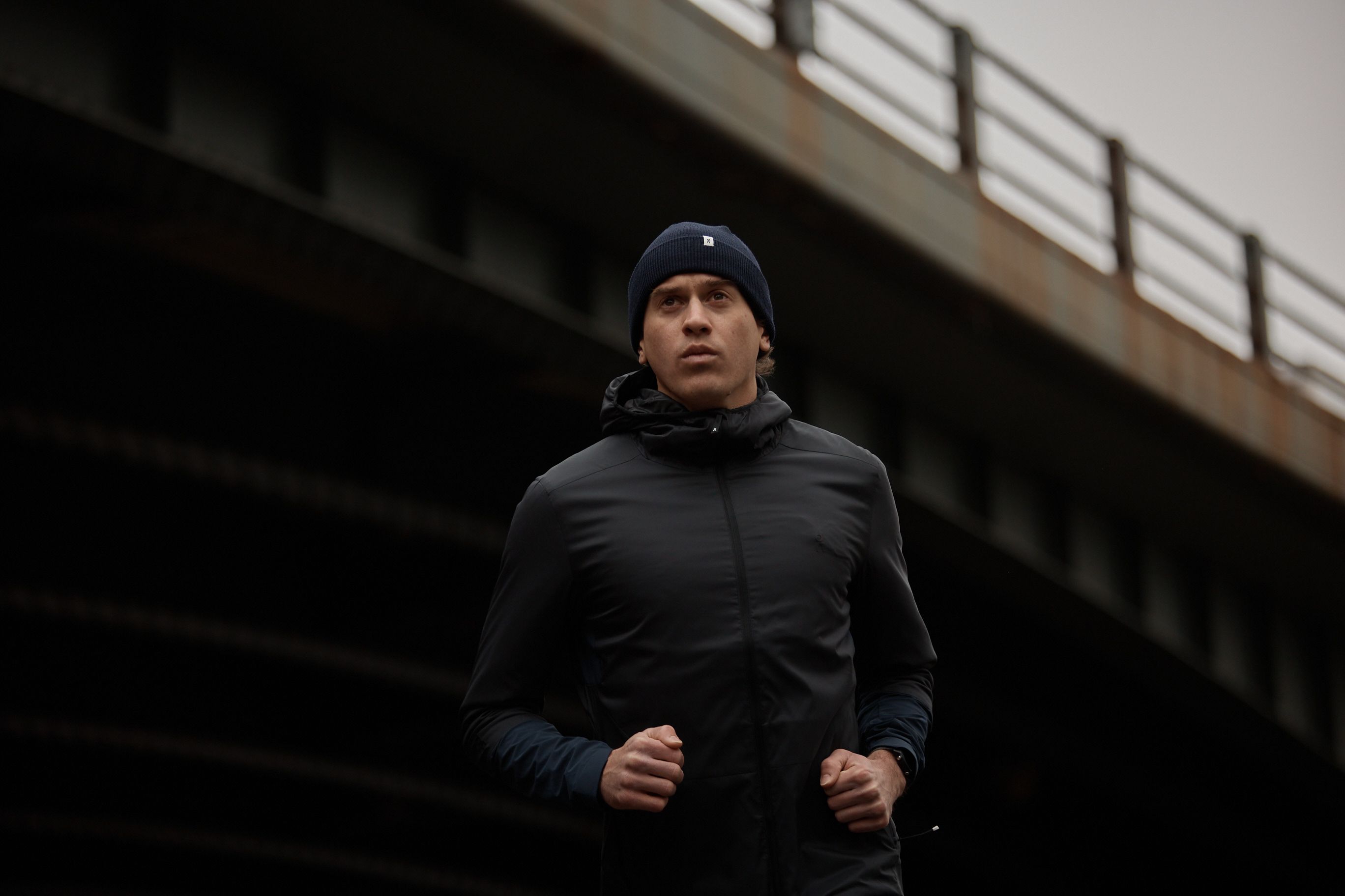 With On's Winter Running Kit, Freezing Temps Are No Match