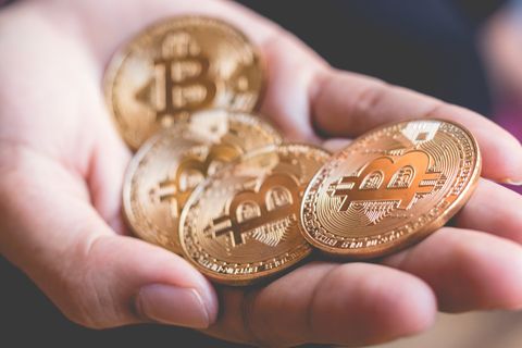 bitcoins geld verdienen haben die leute viel geld mit bitcoin verdient?