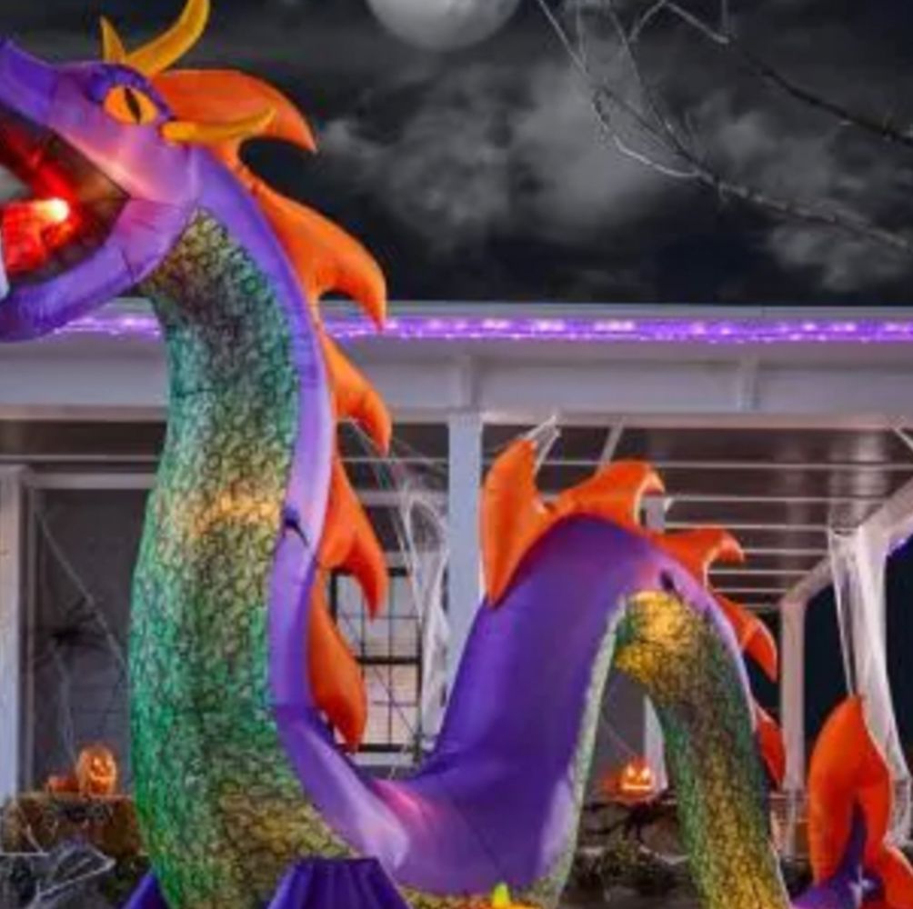 This Terrifying Serpent Is 18 Feet Long, So Trick-or-Treaters Will Be Scared of Your House