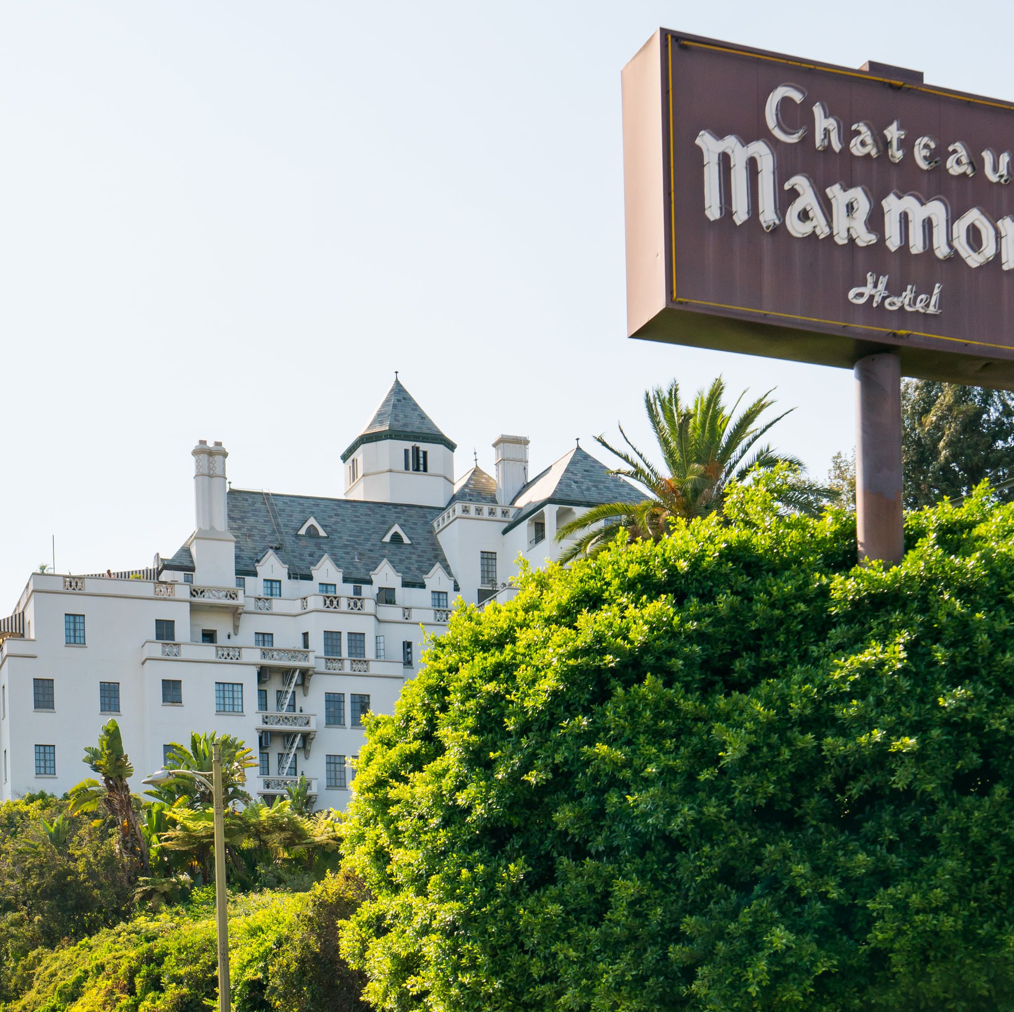 Celebs Will Have to Cross Picket Line to Get Into Super Fancy Chateau Marmont Party Hosted by Jay-Z