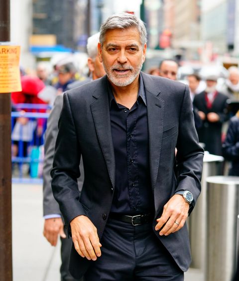 Cómo los 50 años - El manual de estilo de Brad Pitt o Clooney