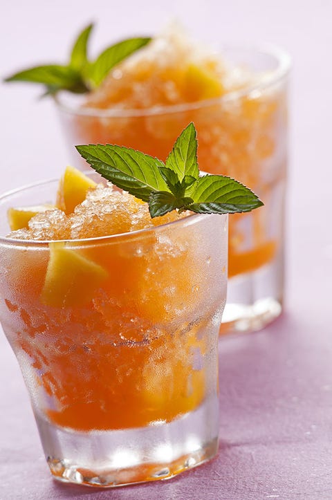 Pêche de Géorgie et basilic Bourbon Slushies