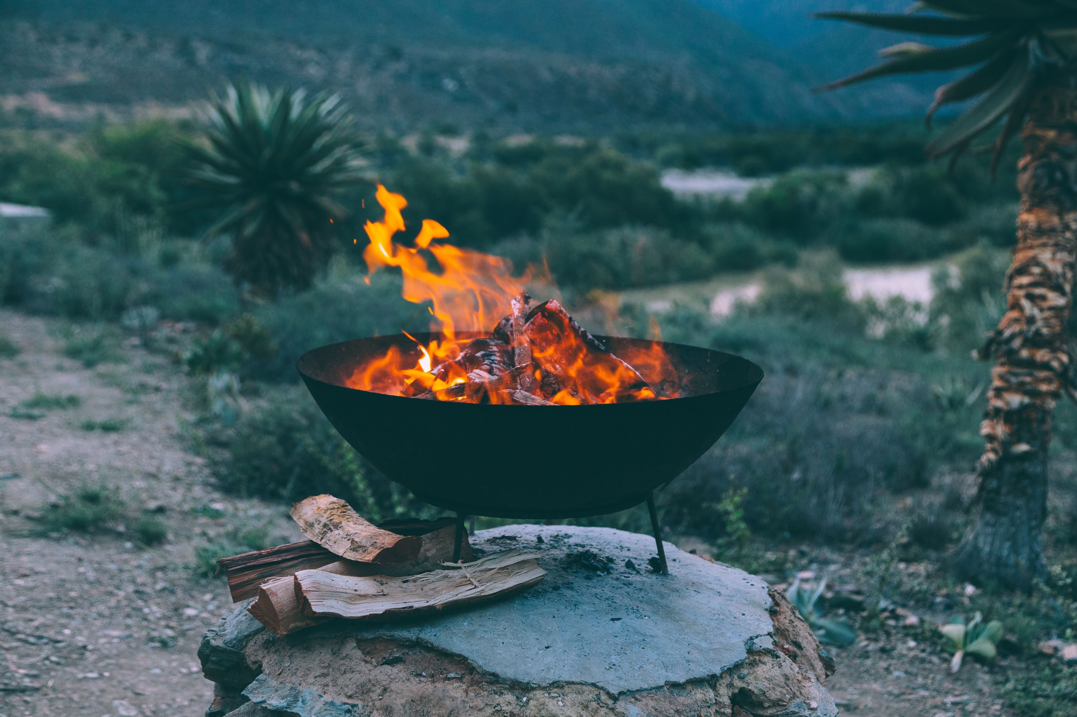 10 Fire Pits That Make Fall Evenings, Well Traveled Living Bon Fire Patio Fire Pit