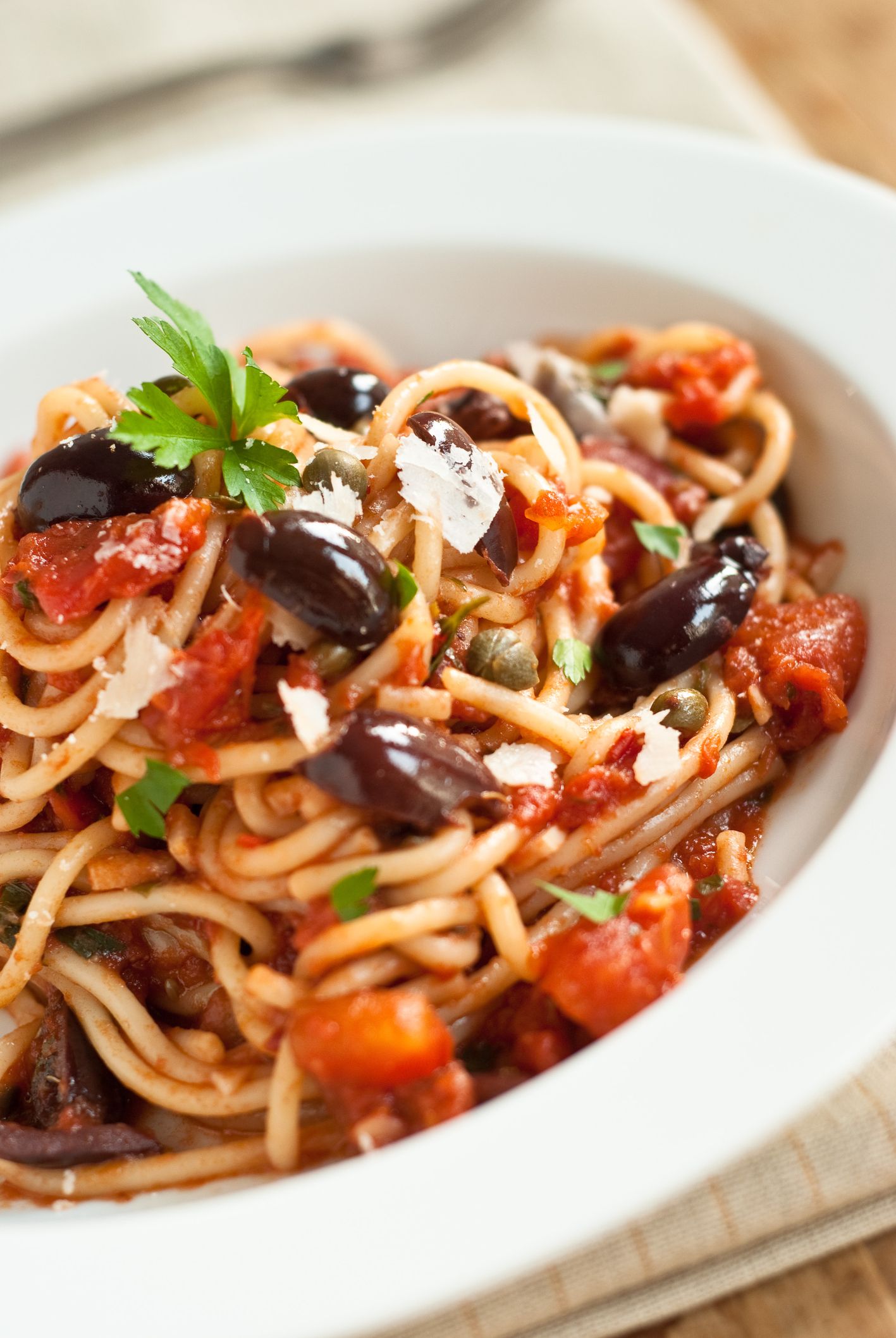 Pasta Alla Puttanesca: La Ricetta Facile Da Fare A Casa