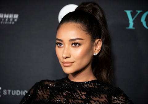 new york, ny   september 06 shay mitchell attends you new york series premiere on september 6, 2018 in new york city photo by jenny andersongetty images