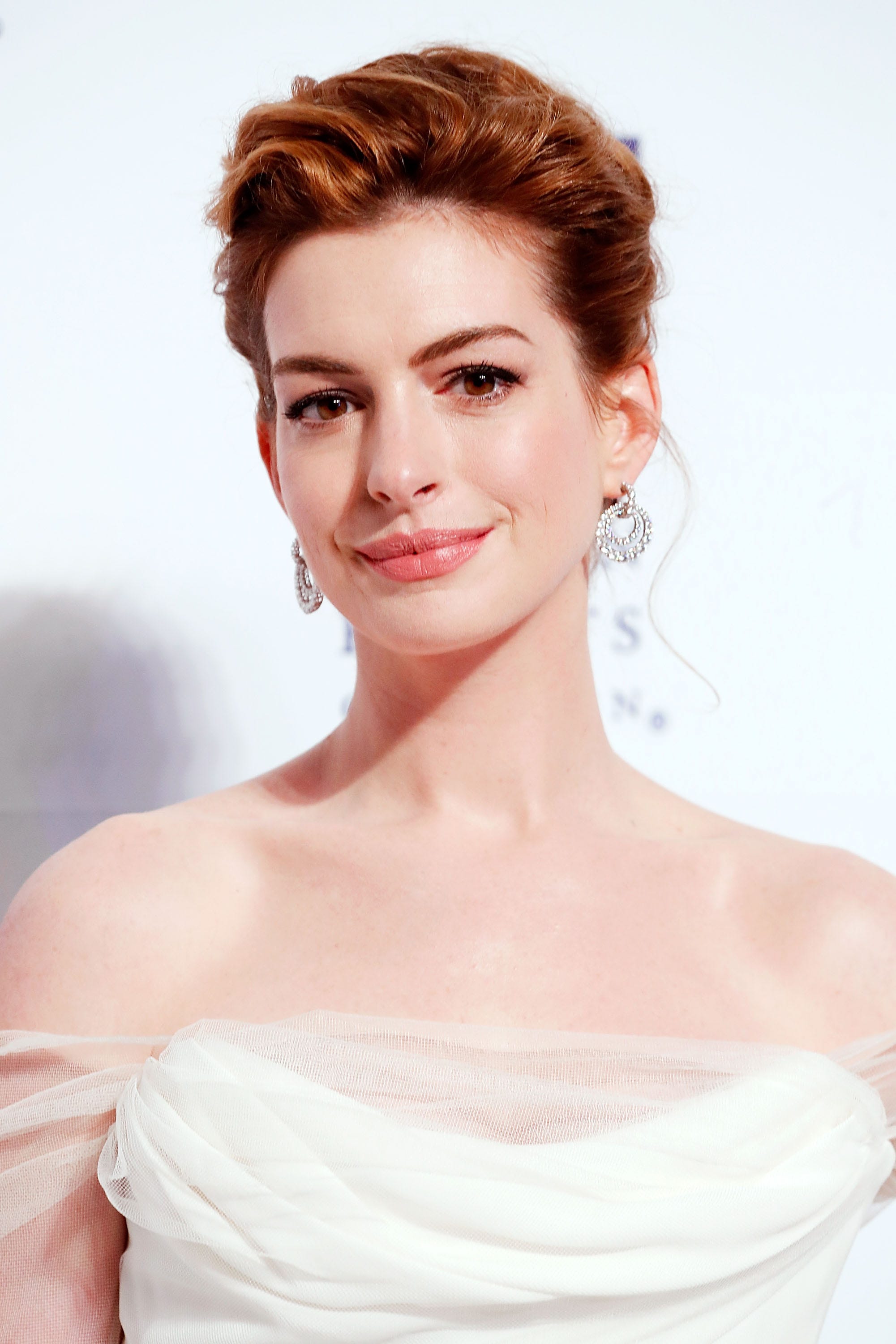 Anne Hathaway opens up about infertility while announcing her second pregnancy