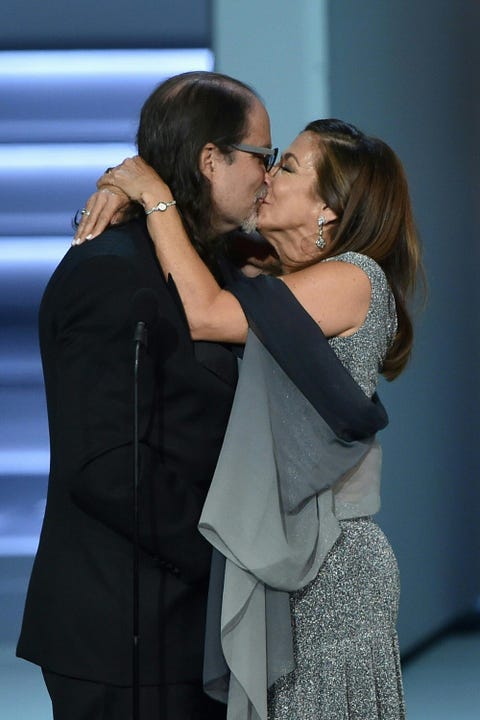 Director Glenn Weiss Proposes To His Girlfriend During Emmys Acceptance