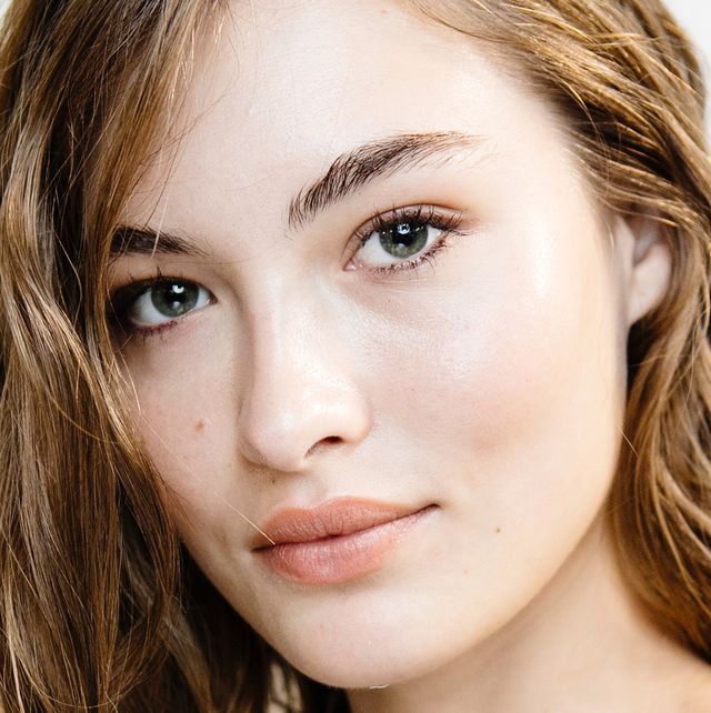 The 12 Best Natural Face Moisturizers For Skin That Glows