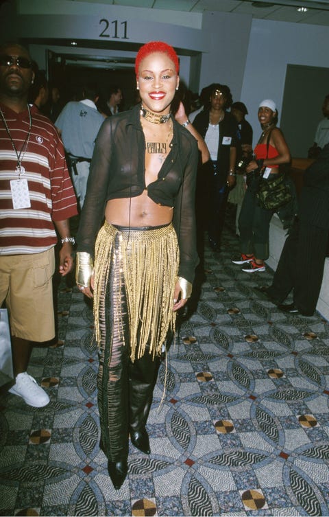 60 Celebrity Outfits From The Early 00s That Did Not Age Well