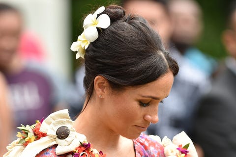 Meghan Markle Just Confirmed Fresh Flowers As Autumn's Hottest Hair  Accessory
