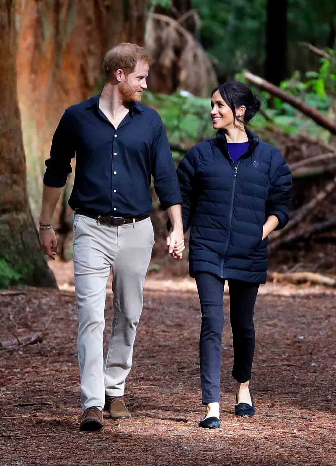 meghan markle reebok shoes