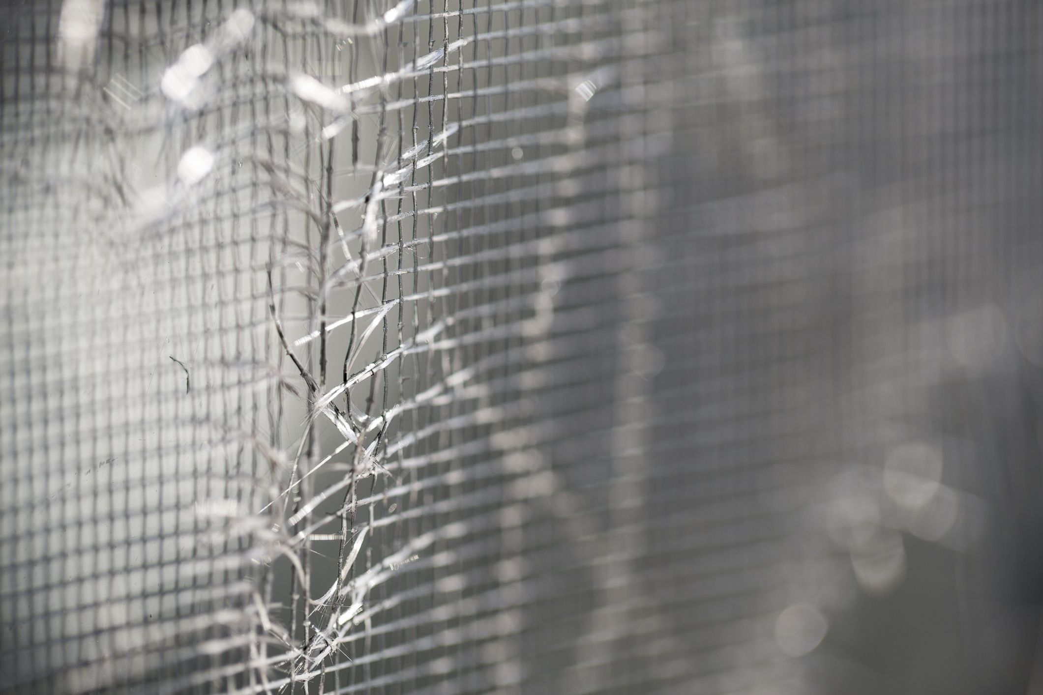 Repaix&#39;s Screen Door Patch Video Is Going Viral on Facebook