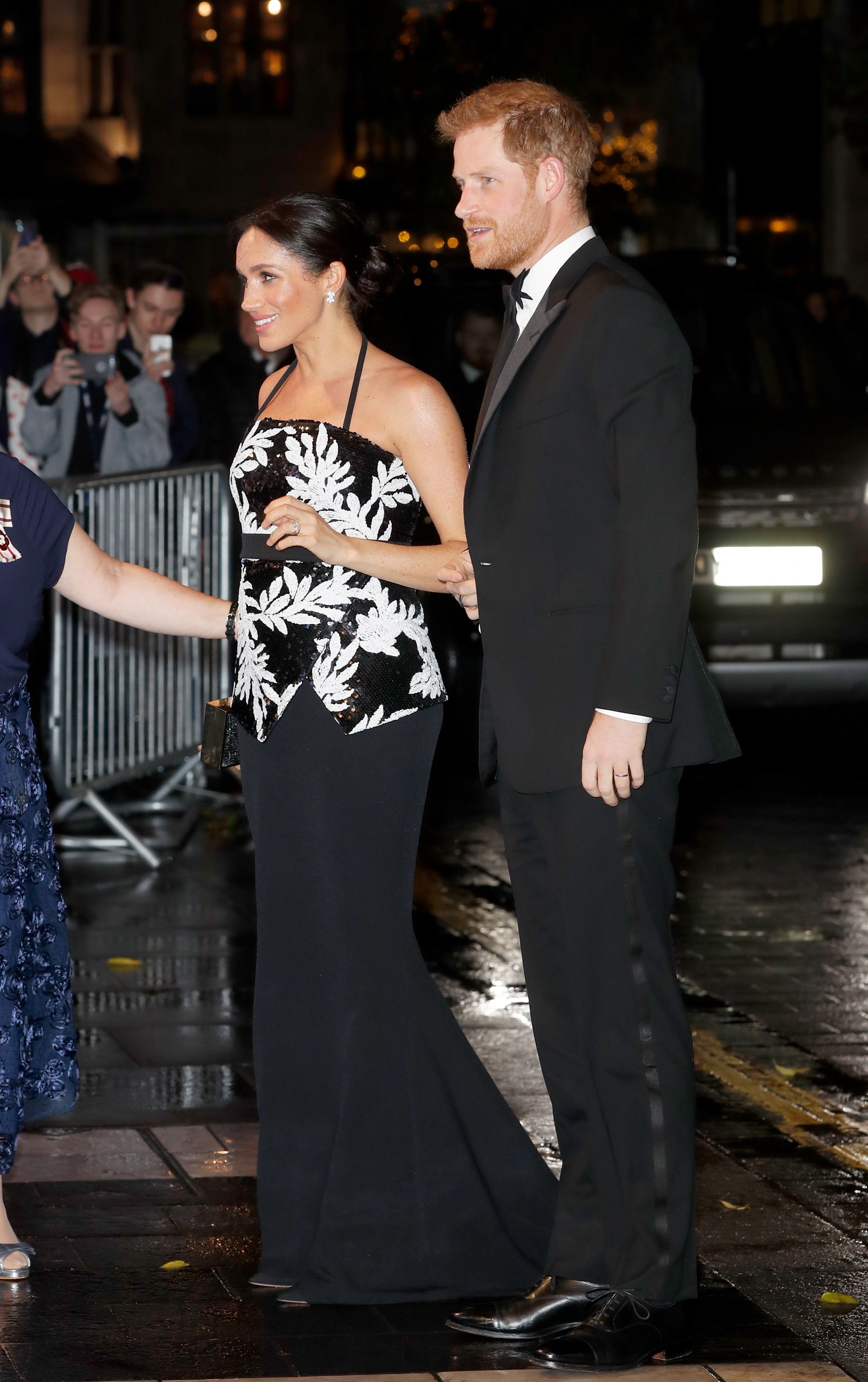 meghan markle safiyaa dress