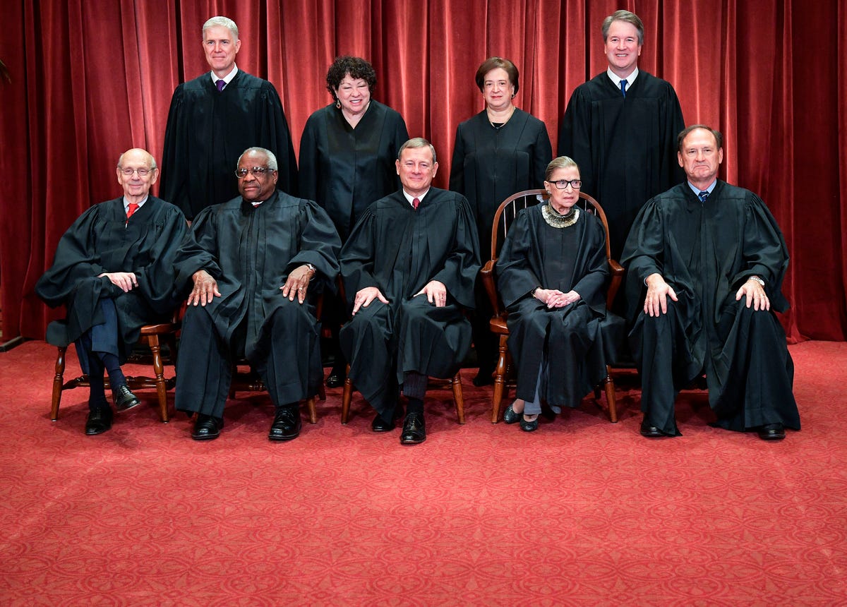 Ruth Bader Ginsburg Side-Eyeing Brett Kavanaugh In This 