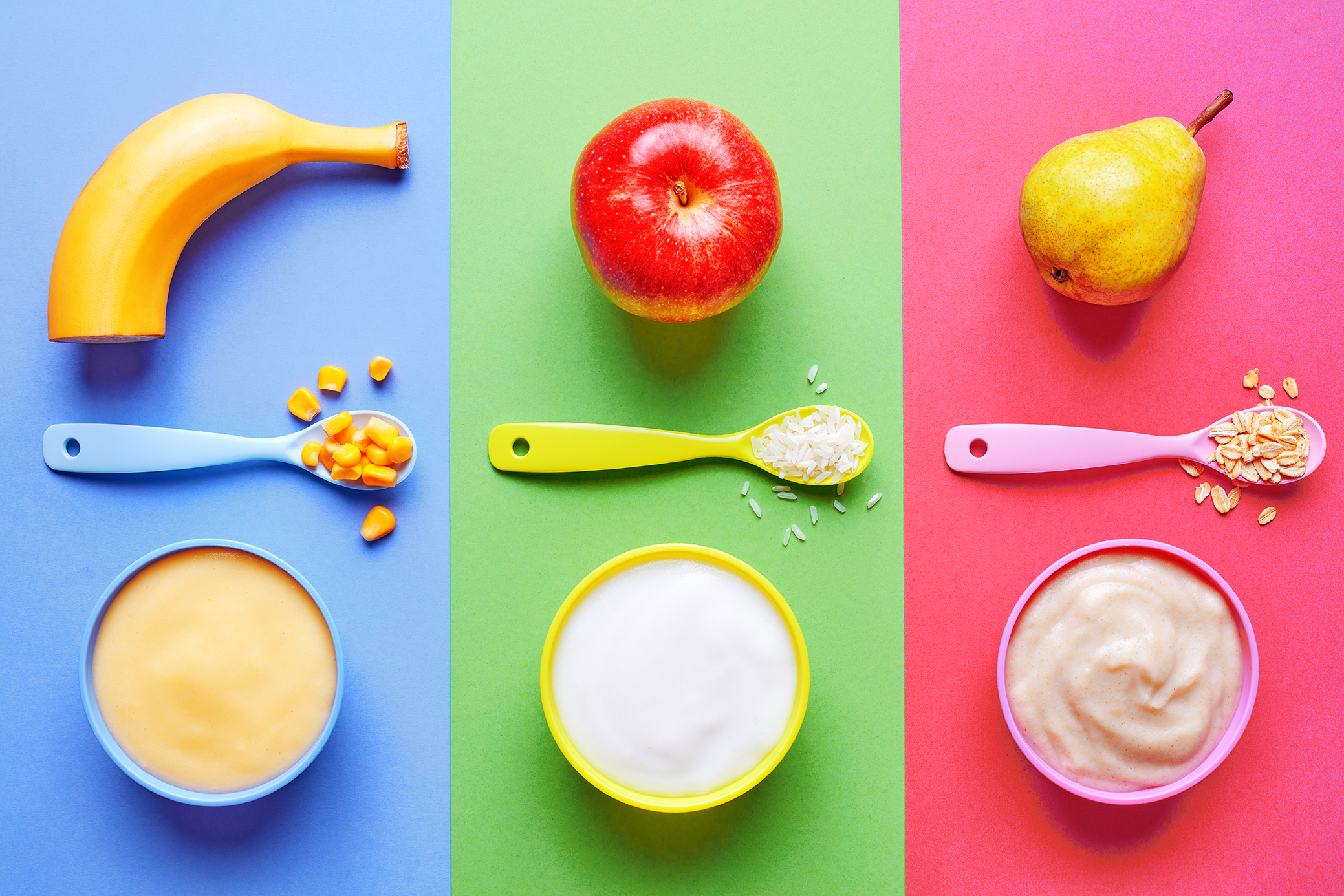 mixing baby food with oatmeal