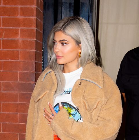 Kylie Jenner Dyes Her Hair Bright Blue For New Years