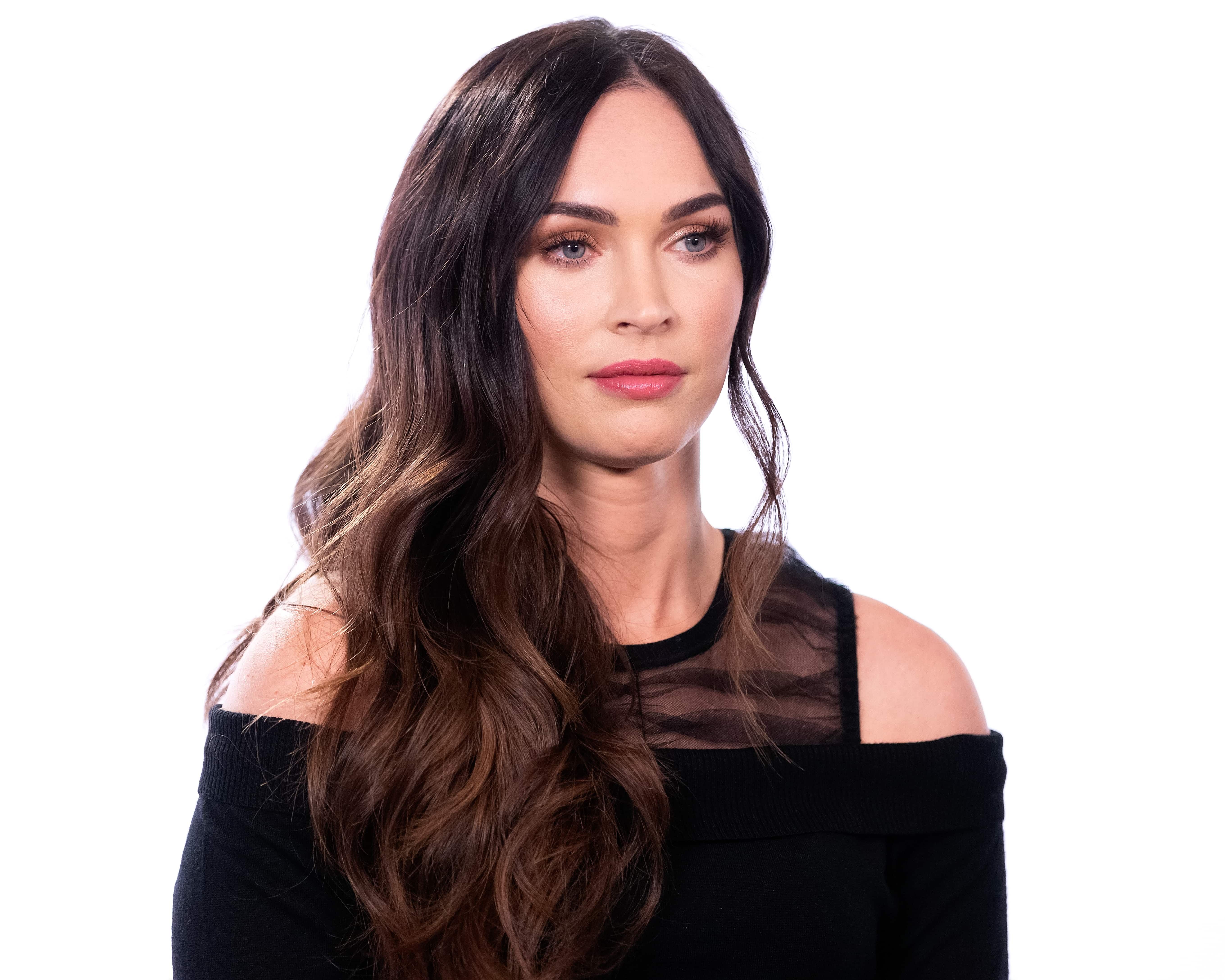Rose Kelly Youtuber Nude - Megan Fox Opens Up In-Depth About Her Son Noah Wearing Dresses In An  Emotional Interview