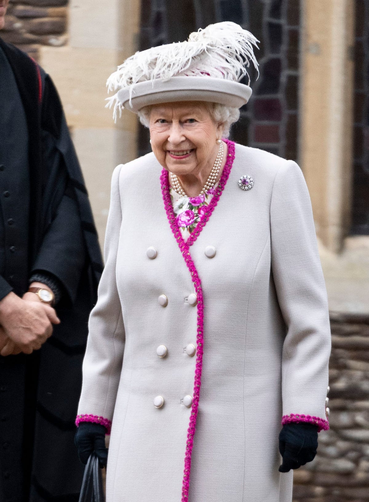 Queen Elizabeth has to move out of Buckingham Palace in 2025