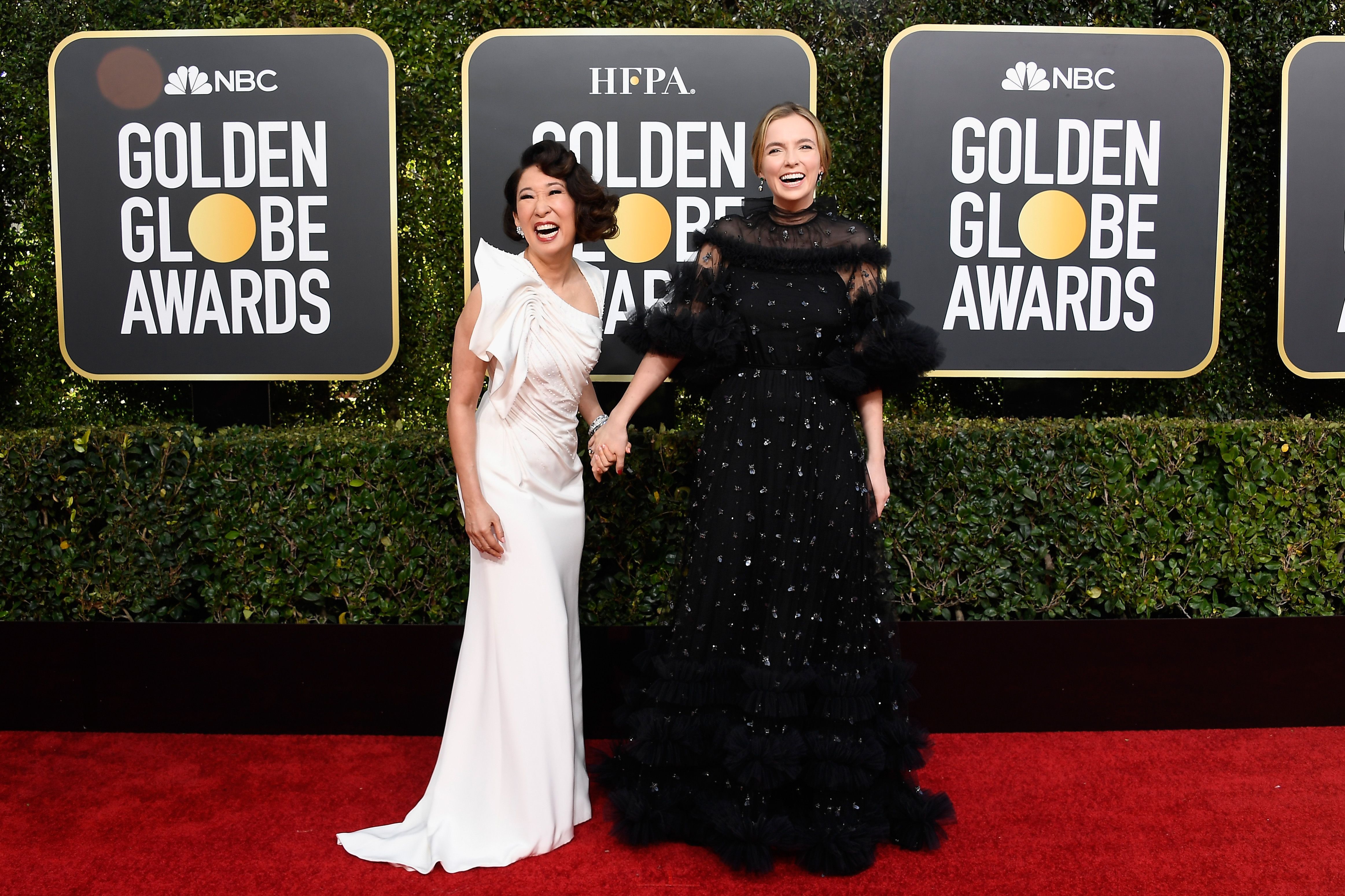 sandra oh golden globes dress