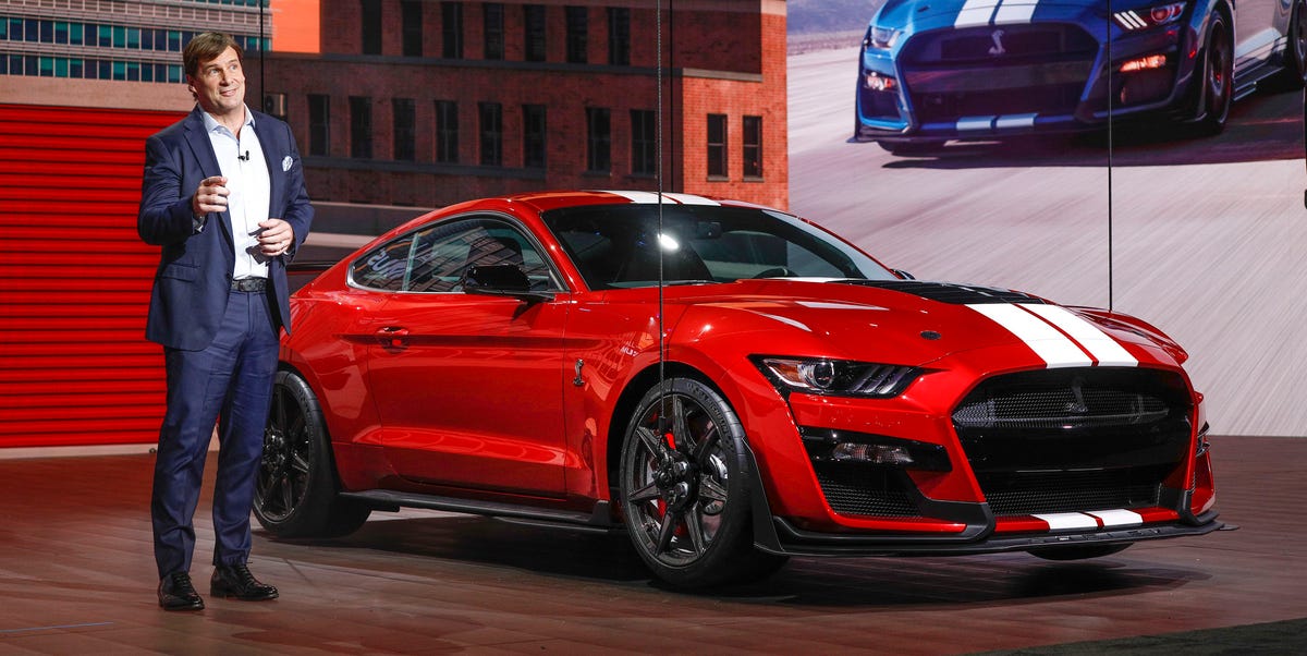 www.roadandtrack.com