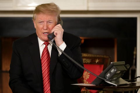 トランプ大統領 クリスマスイベントで子供に まだサンタを信じているのか トランプ大統領 クリスマスイベントで子供に まだサンタを信じているのか