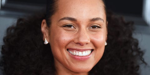 Face, Hair, Eyebrow, Forehead, Facial expression, Smile, Lip, Chin, Nose, Head, Face, Hair, Eyebrow, Forehead, Facial expression, Smile, Lip, Chin, Nose, Head,