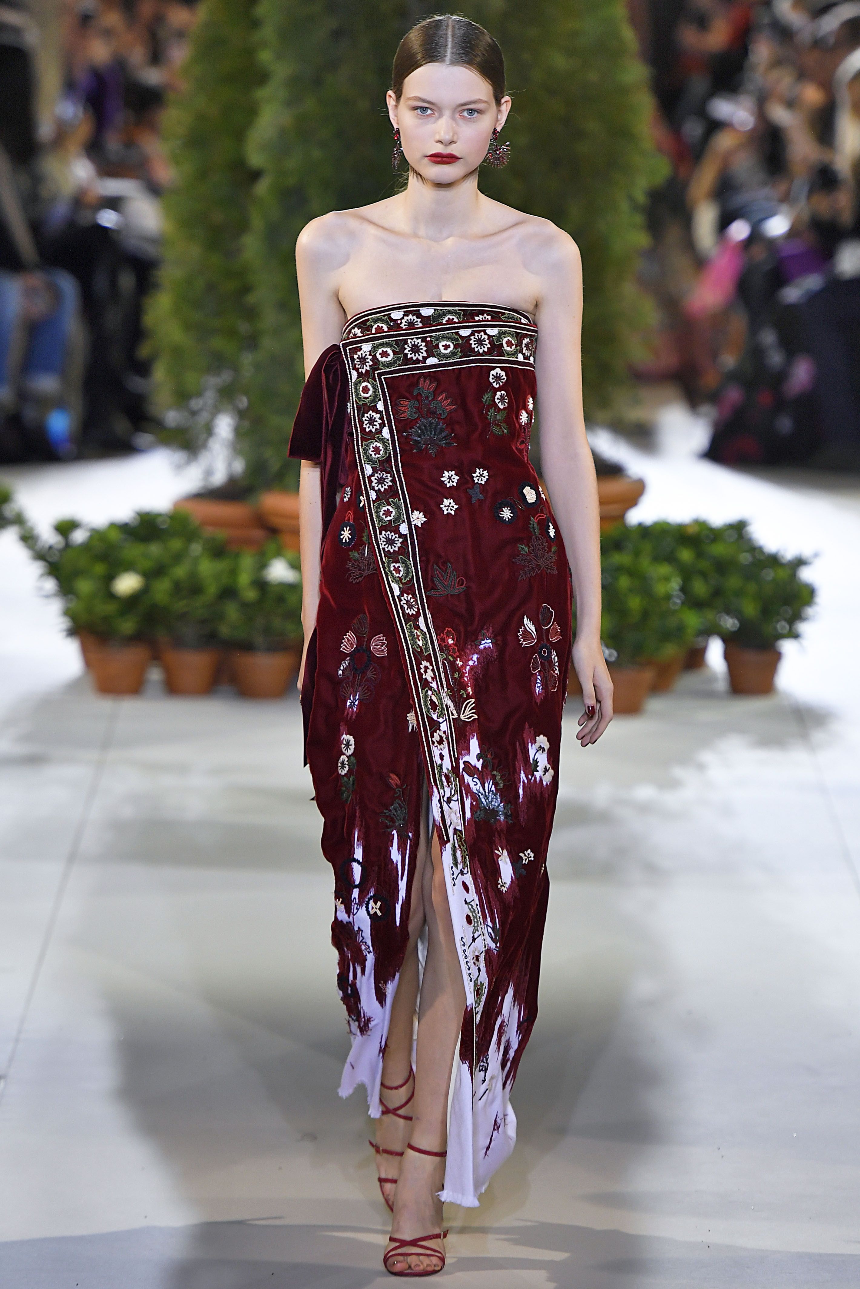 Oscar De La Renta Fall Winter 2019 Runway See Every Look From Oscar De La Renta Fall Winter 2019