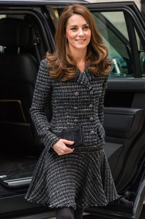 Glorioso Dato Buena voluntad Kate Middleton con traje de tweed negro - Kate Middleton lleva el traje de tweed a otro nivel Glorioso Dato Buena voluntad Kate Middleton con traje de tweed negro - Kate Middleton lleva el traje de tweed a otro nivel