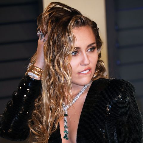 Miley Cyrus Christmas Porn - Miley Cyrus' Hannah Montana Throwback Is Naughty and NSFW