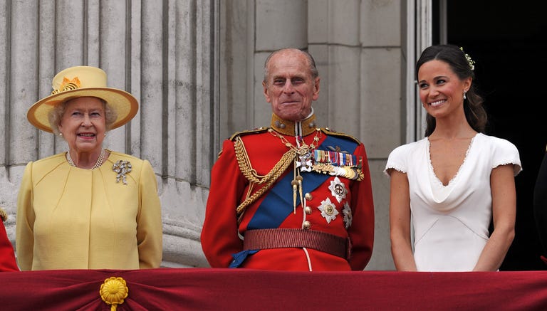 Queen Elizabeth's Most Beautiful Jewels - Pictures of the Queen's