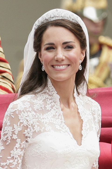8 Royal Wedding Dress Traditions That Brides Follow - Royal Wedding ...