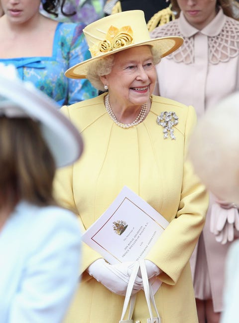 Queen Elizabeth Wore A Lime Green Dress To Prince Harry And Meghan Markle S Royal Wedding